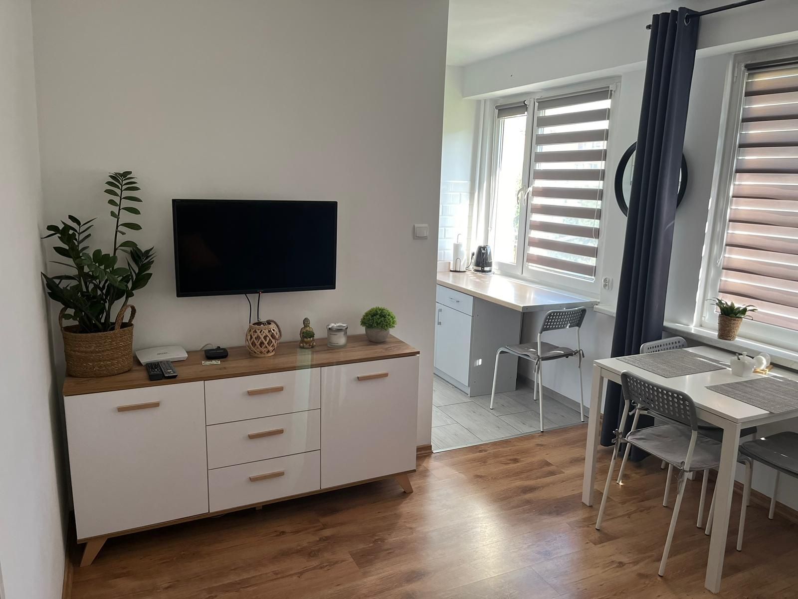 Noclegi bieszczady Apartament obok basenu