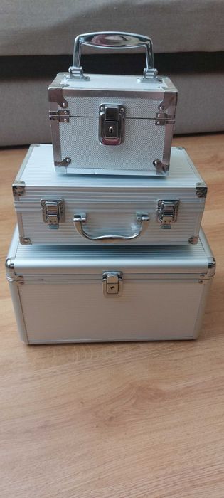 Кейси для косметики, прикрас