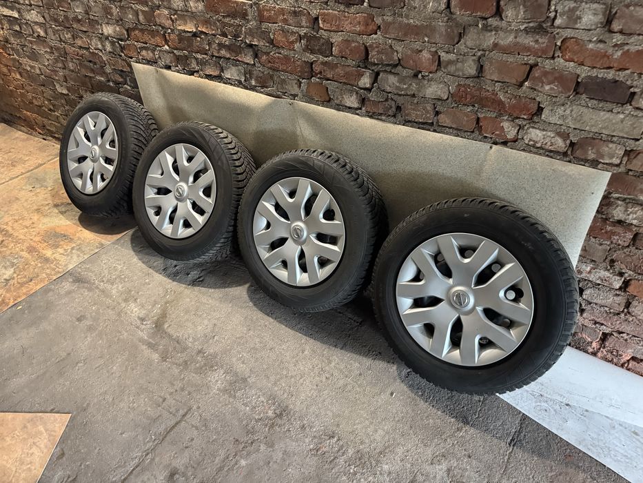 Koła zimowe Nissan 16 5x114.3+opony zimowe 215/65/17
