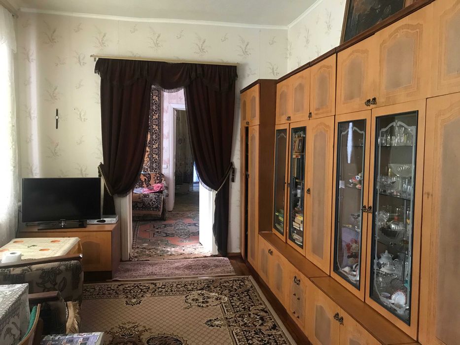 Будинок по вул. Кузні обмін на квартиру