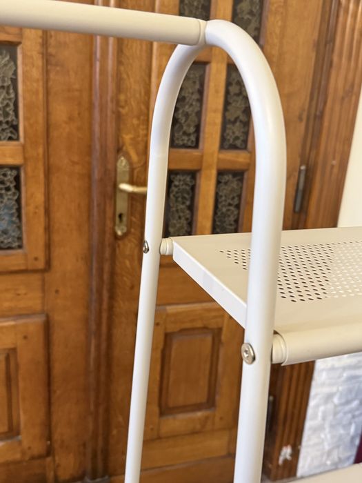 Jysk стелаж стійка для одягу RAVNKILDE 4 полиці світло-пісочний