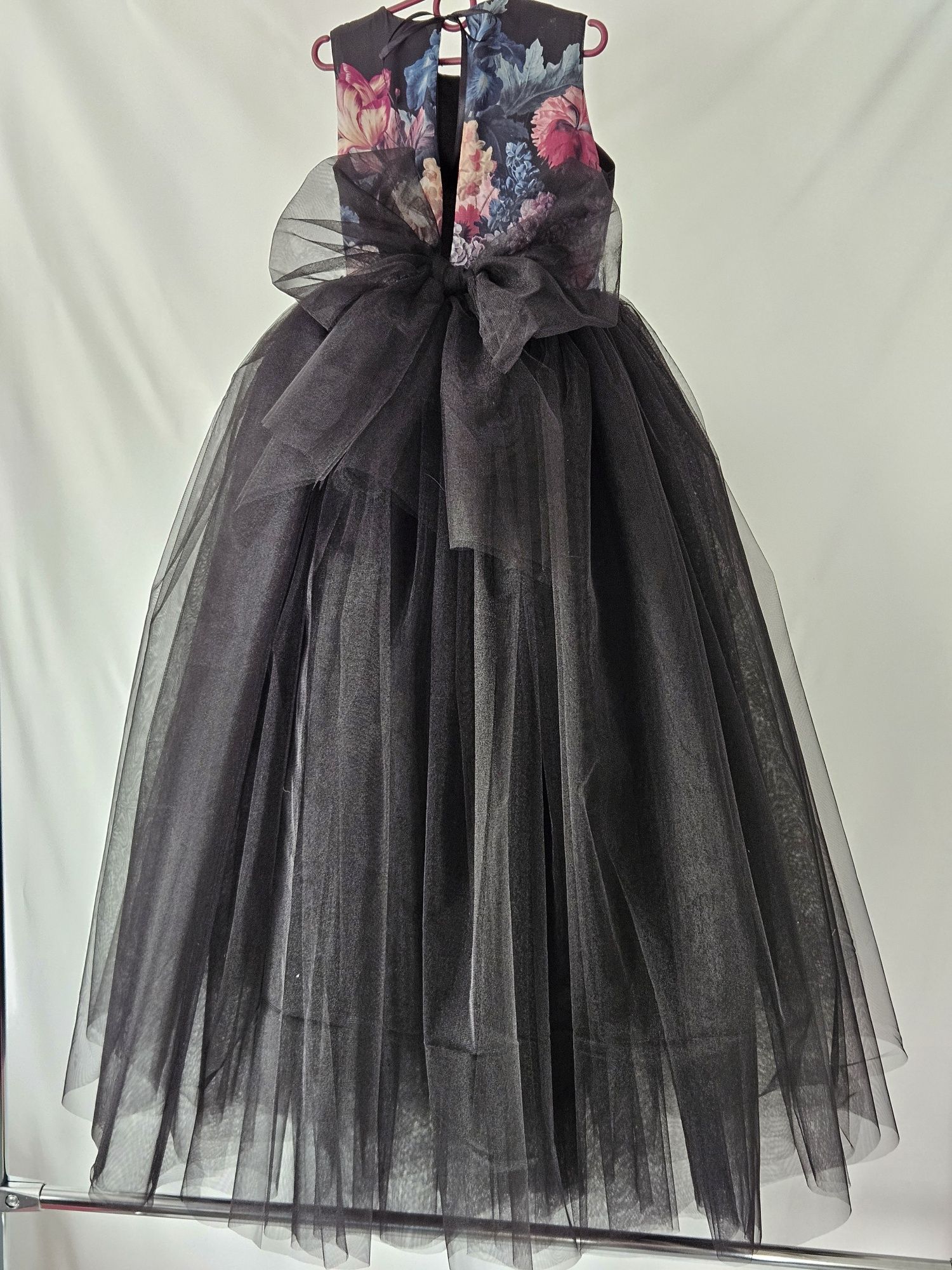 Платье на девочку 7-8 лет пышное нарядное длинное черное на выпускной