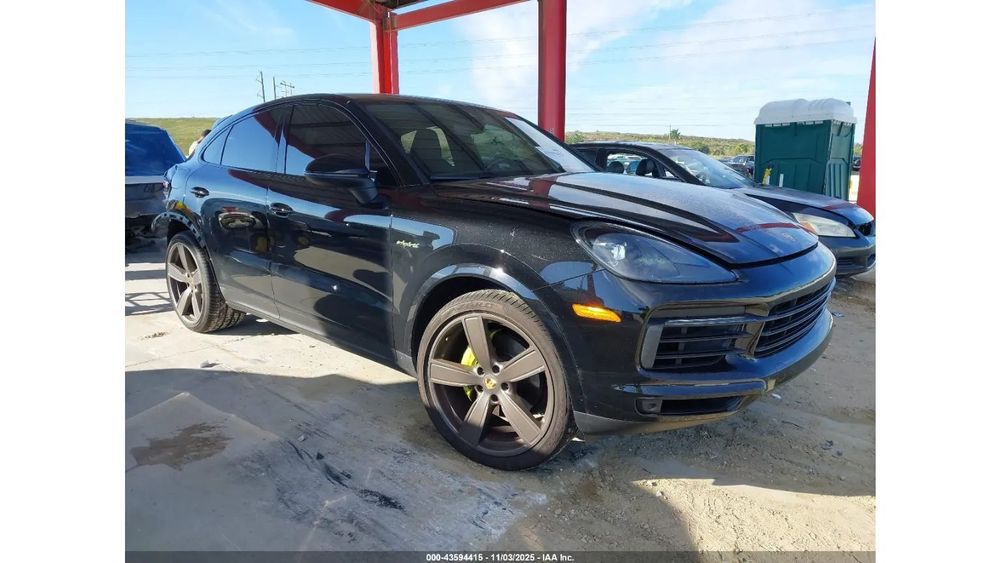 Porsche Cayenne 2021 PORSCHE CAYENNE E-HYBRID COUPE /4x4/Niski przebieg/