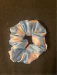 Scrunchie w 7 niebie od Juli Żugaj