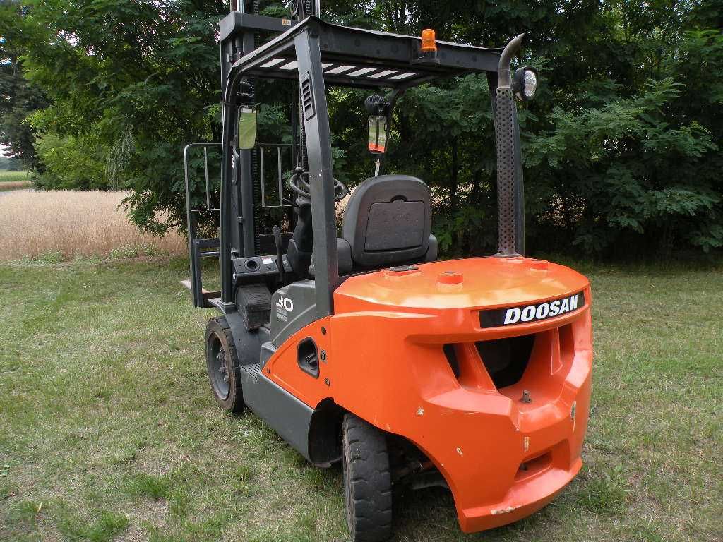 Wózek Widłowy Doosan D30 Diesel 2018r. ładny