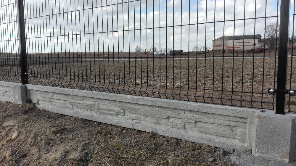 Podmurówka betonowa L 2,50, H 0,25