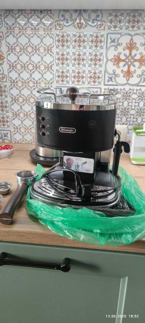 Кавоварка DeLonghi ECOV 311 BK вживана 3800 грв.