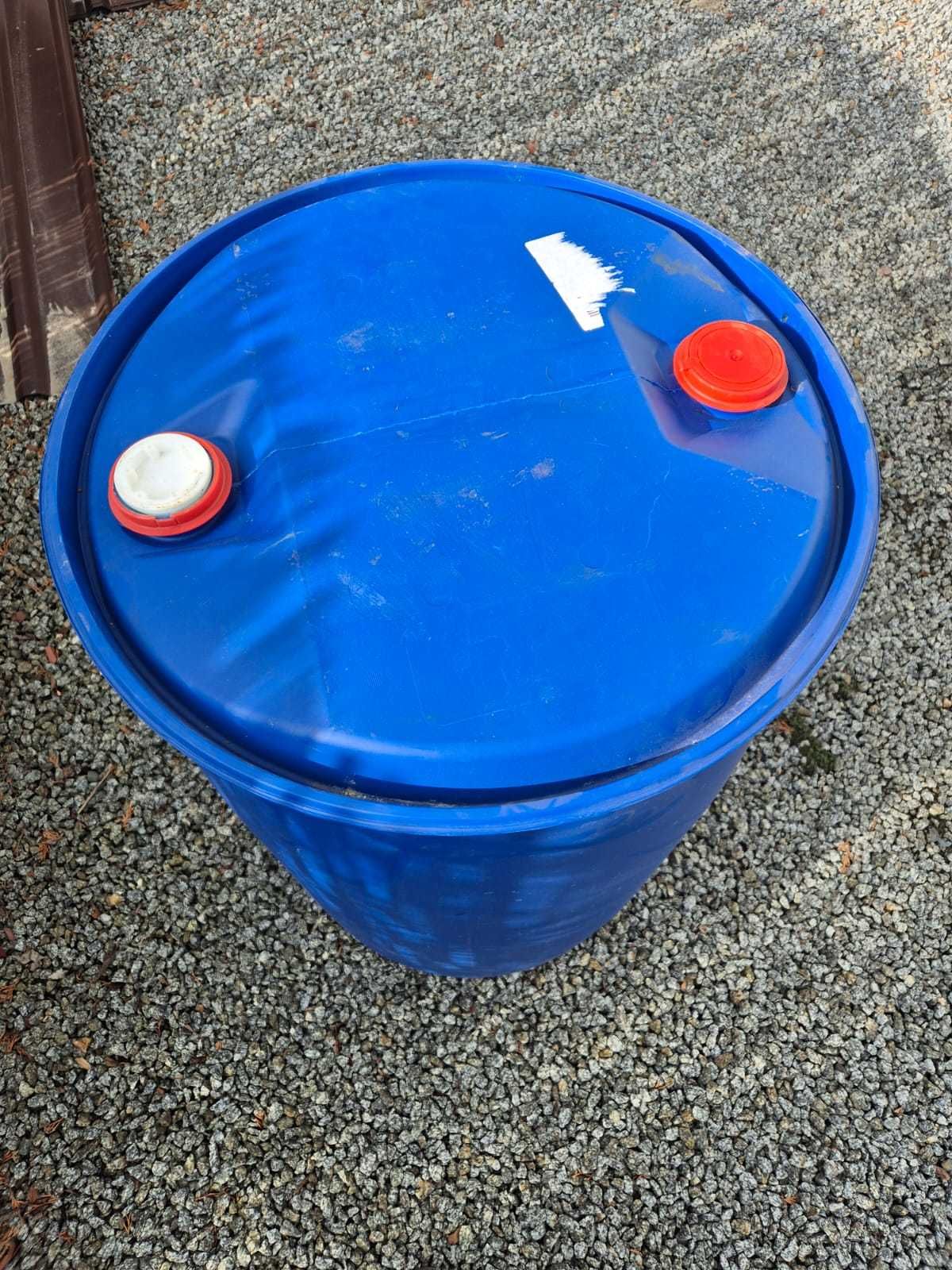 Beczki plastikowe 200l