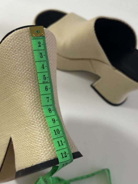 Мюлі H&M бежеві, трендові