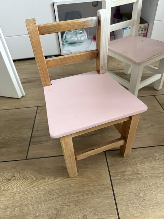 Stoliczek z krzeselkami drewniany