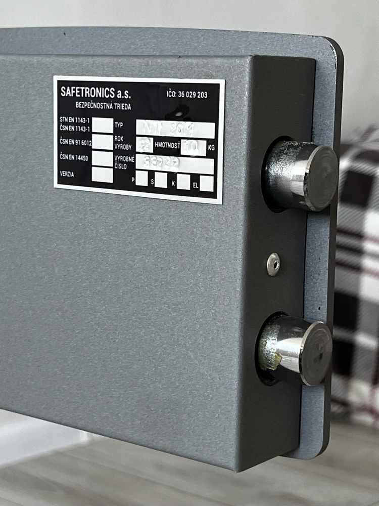 Сейф Safetronics NTL 20M