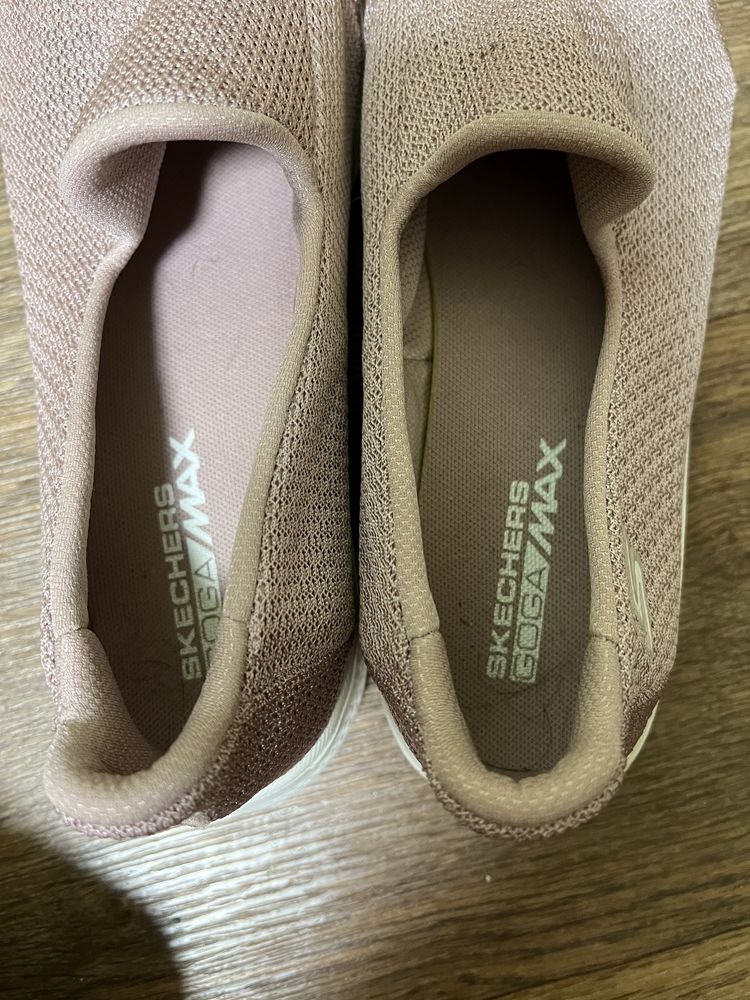 Легкі дихаючі мокасини Skechers Туфлі Go Walk кросівки літні
