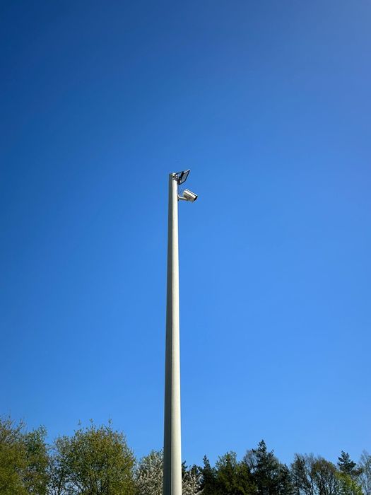 Słup na kamery ' lampy ' światłowód