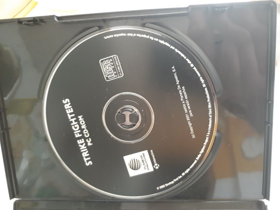 Jogo Pilotar avioes e Dvd bee gees