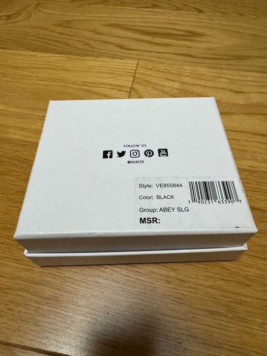 GUESS portfel skórzany portfelik