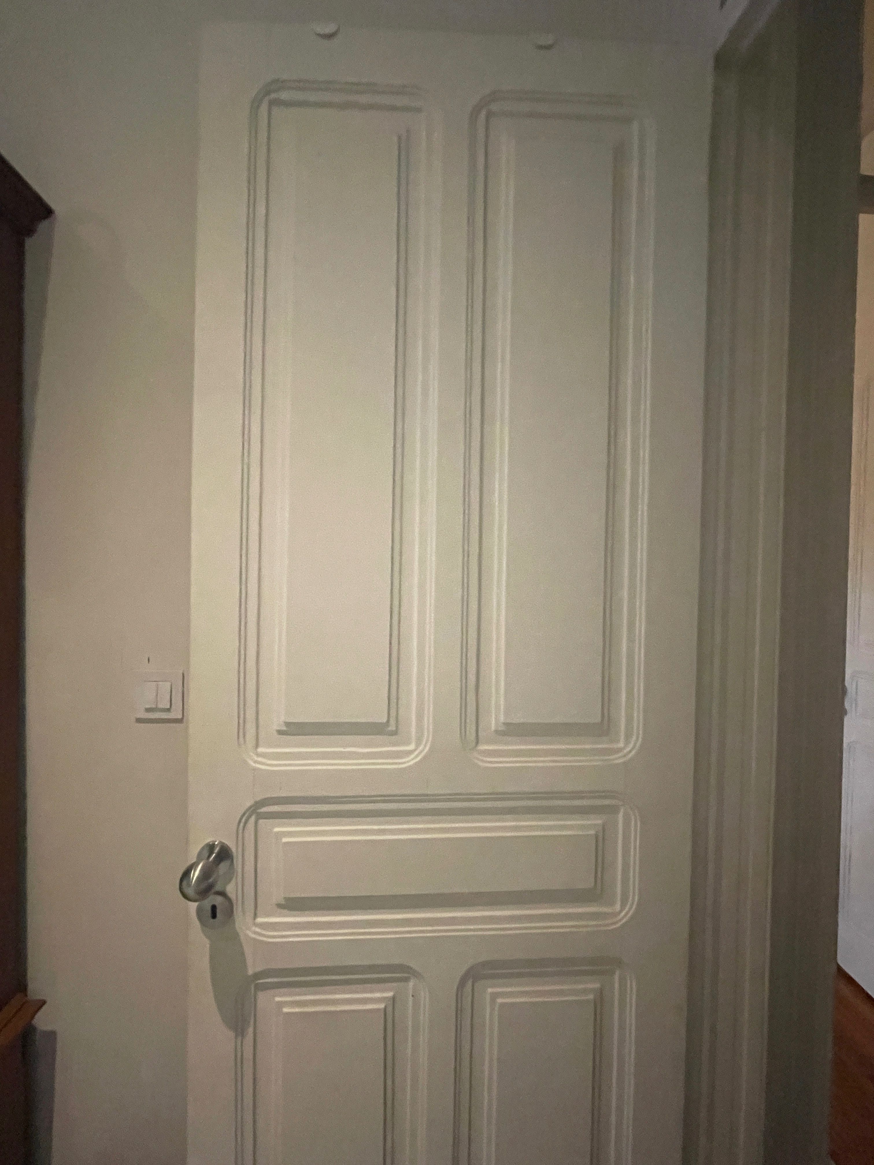 2 portas de madeira antigas