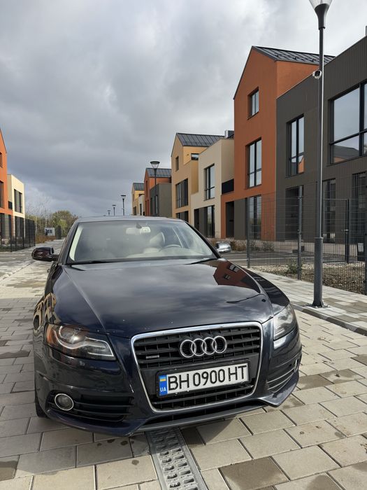 Продам Audi А4 В8 2.0 quattro (211л.с.) 2012 (195тыс.км)
