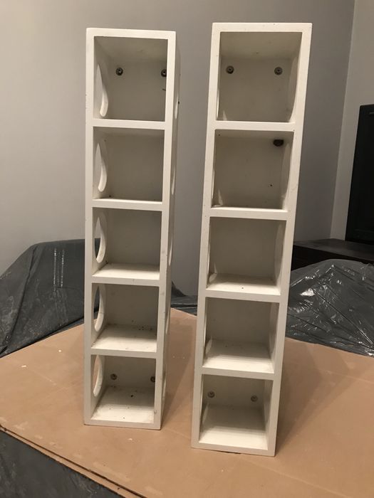 2 solidne drewniane  stojaki na wino uzywany 2x 5 szt