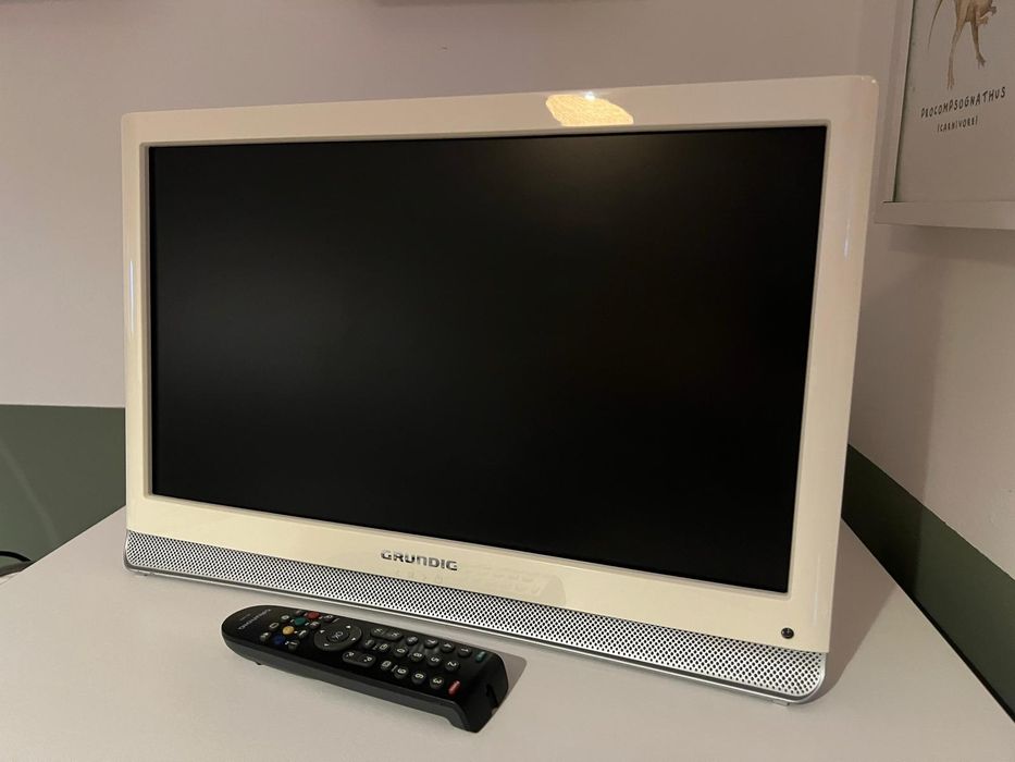 TV GRUNDIG, cor branca