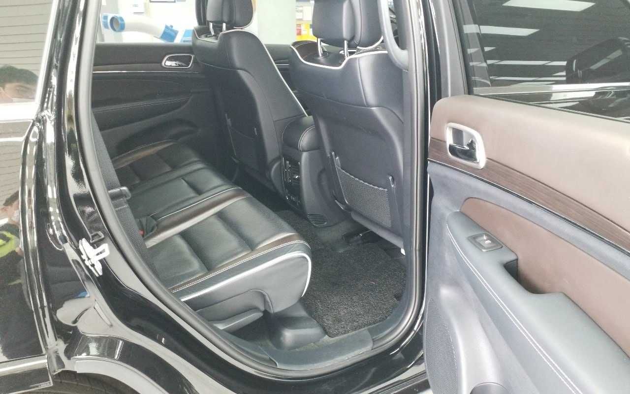 Jeep Grand Cherokee (WK2) 3.0(d) V6