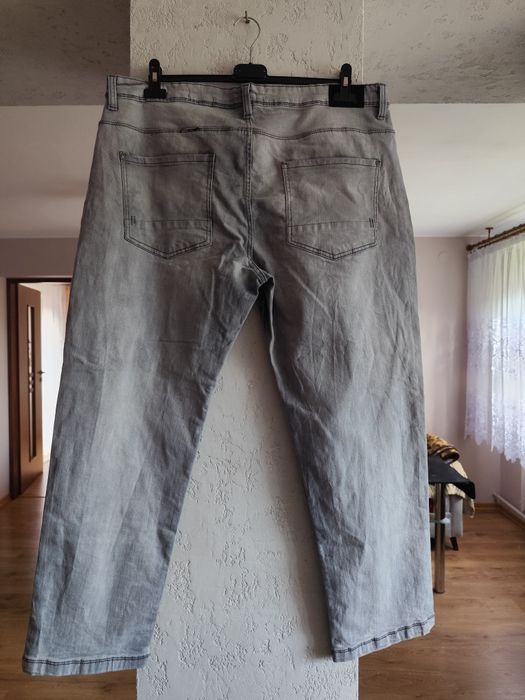 Męskie bawełniane spodnie jeansowe straight fit z długimi nogawkami ro
