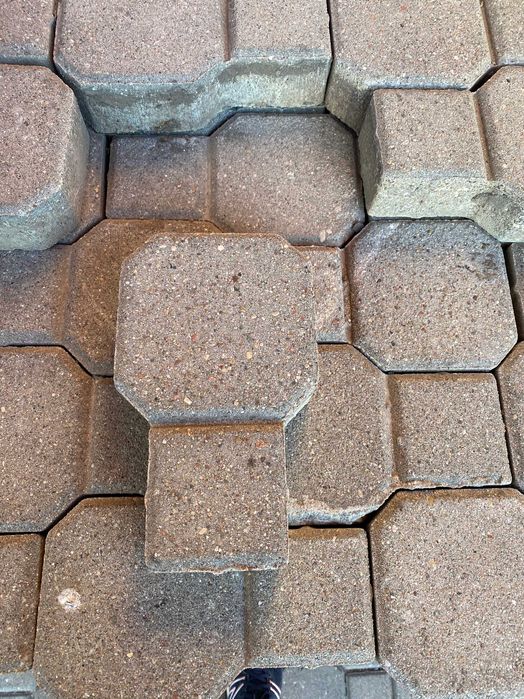 Kostka brukowa rozbiórkowa szara 25m2