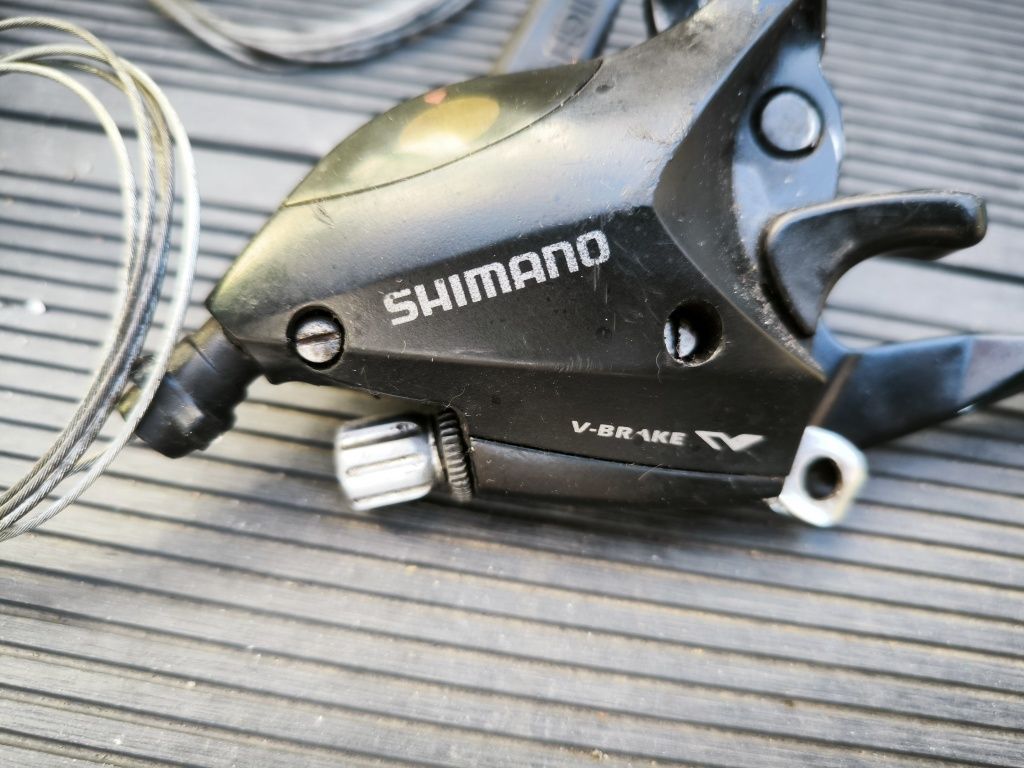 Conjunto de travões Shimano e selim