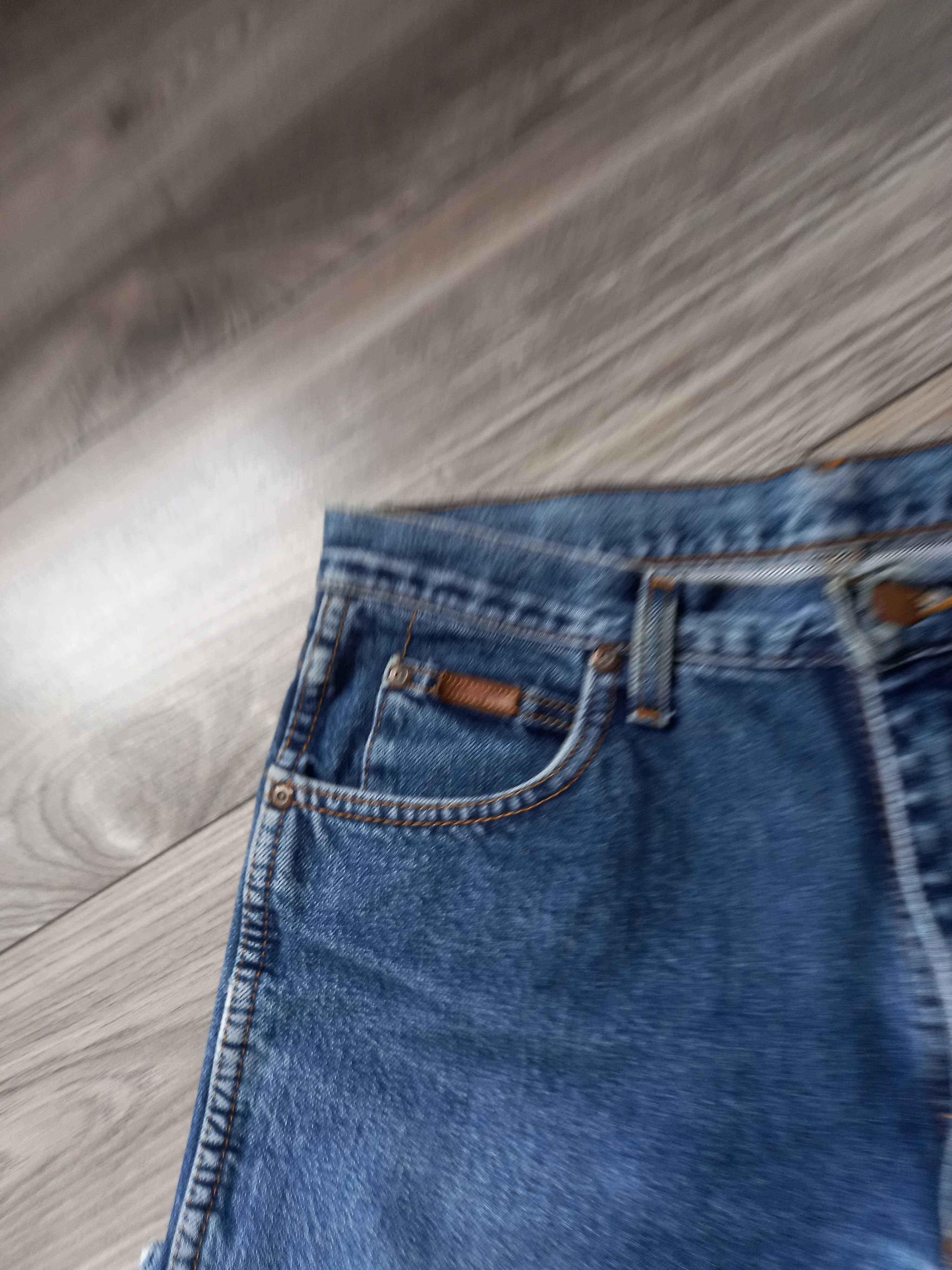 WRANGLER W29 M/L 38/40 wysoki stan oryginalne szerokie nogawki