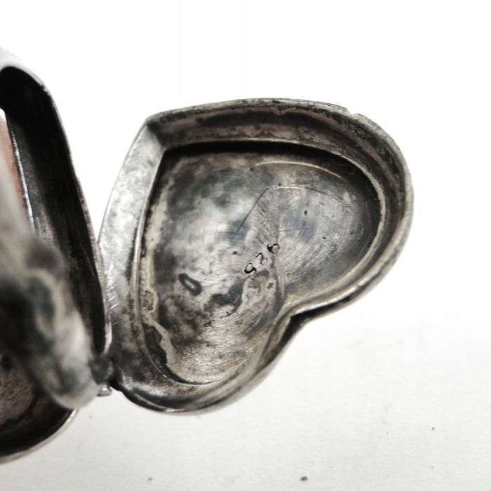 S3W sekretnik w kształcie serca