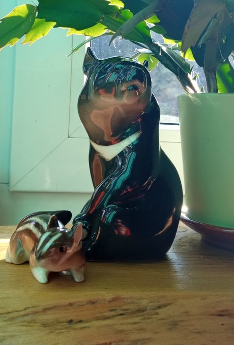 Figurka Łomonosow - niedźwiedź .