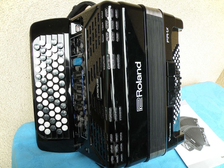 Akordeon Guzikowy Roland Fr-1x
