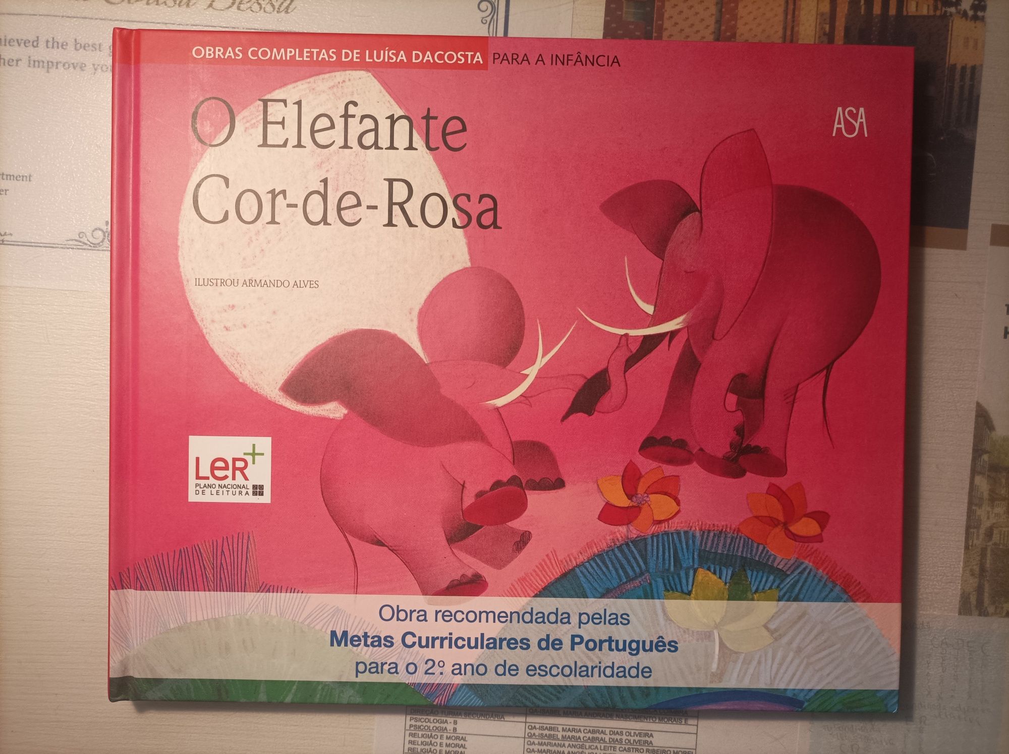 Livro O Elefante Cor-de-Rosa
