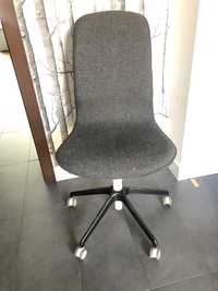 Krzesło obrotowe szare podnoszone