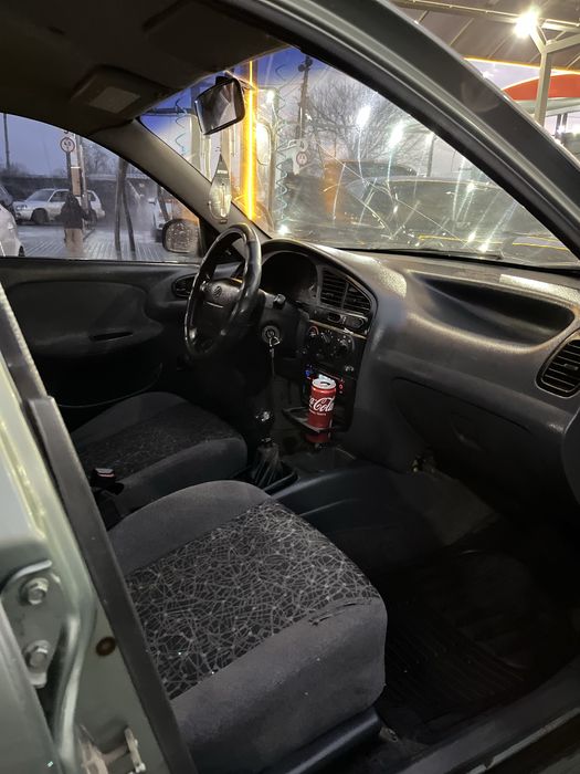 Продам ланос 1.5 газ гур кондер