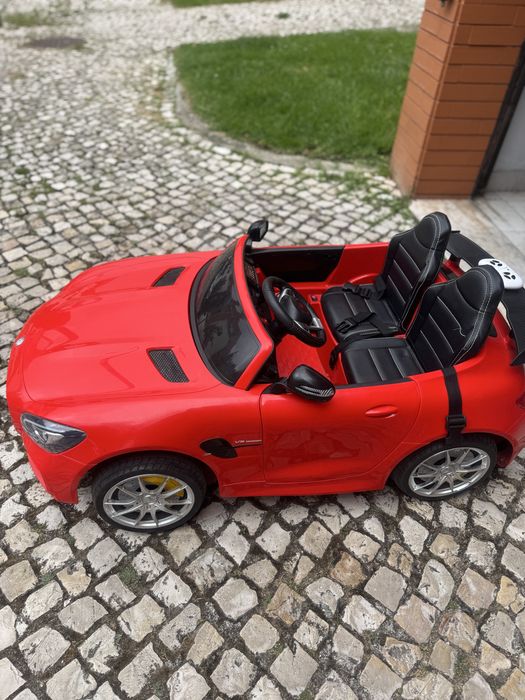 Mercedes AMG 2 lugares - 4 motores