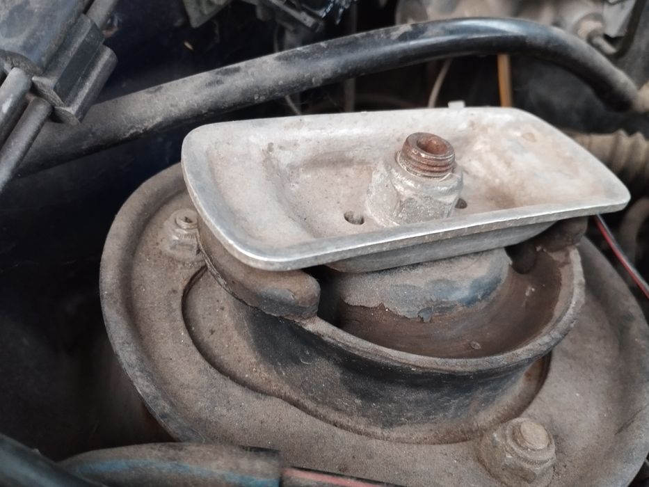 Автомобіль мерседес