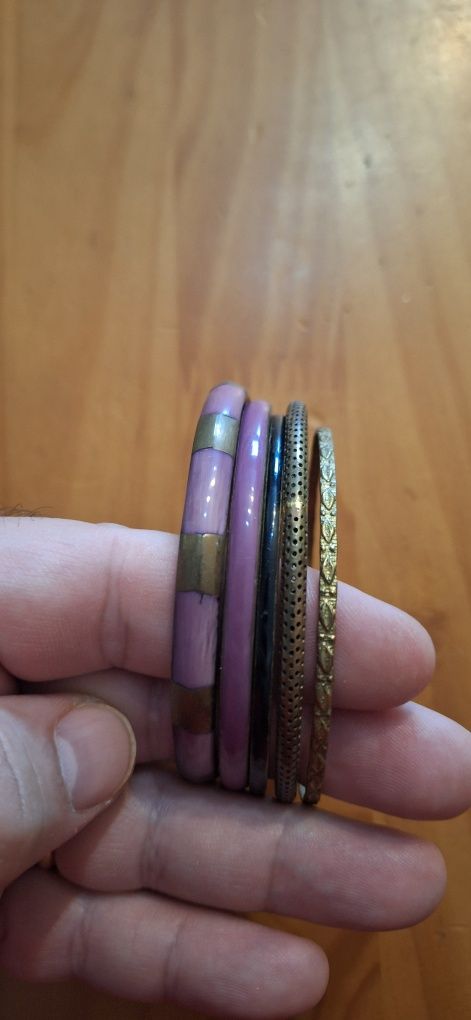Pulseiras vários formatos e cores