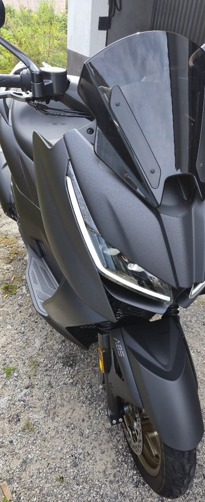 Scooter Zontes 125D NOVA com garantia de 2 anos de fábrica