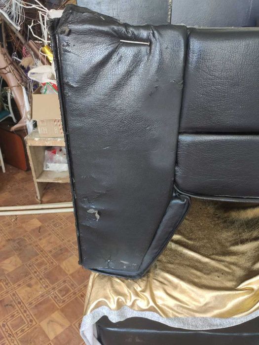 Продам диваны для студии\салона\кафе, 3 шт. б\у