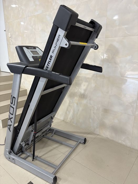 Бігова доріжка Kettler Axos Runner Germany під ремонт