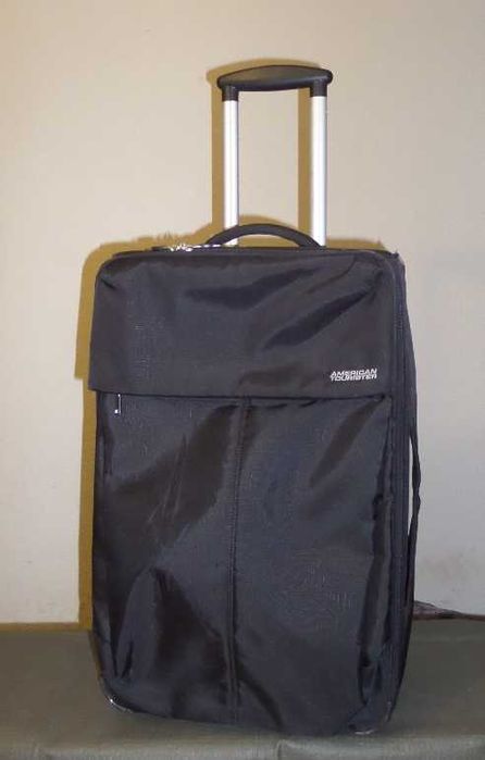 Чемодан большой чёрный American Tourister, 2 колеса,  размер 61Х40Х22