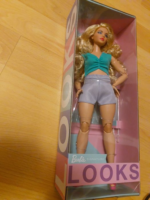 Lalka Barbie Signature Looks™ 16 (HJW83) OKAZJA 177zł.