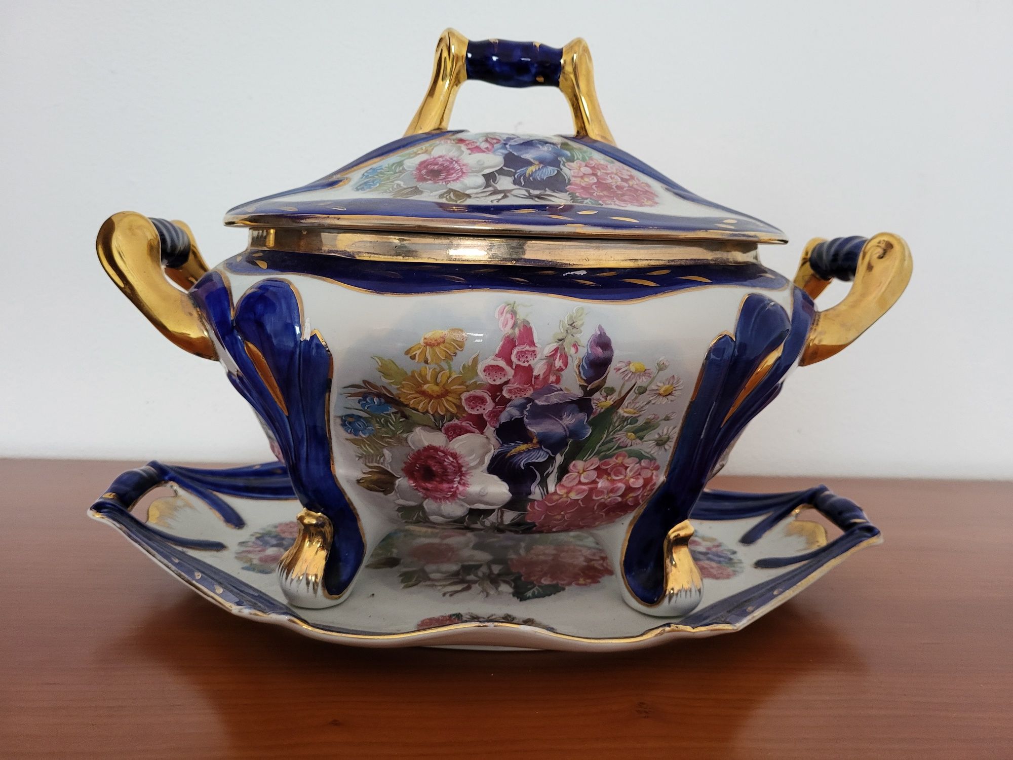 Conjunto de Terrinas
