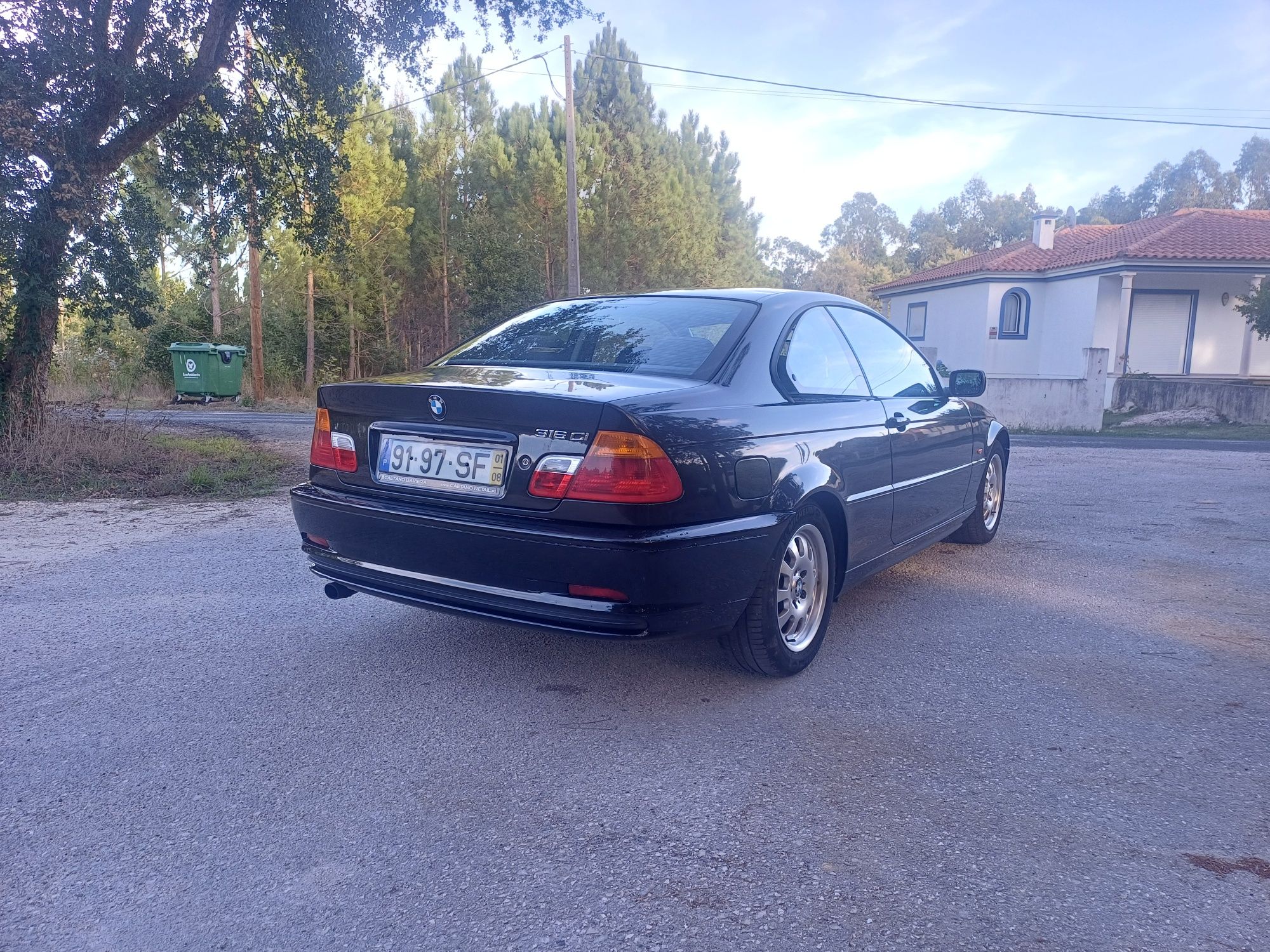 Bmw e46 coupe 316ci (com avaria)