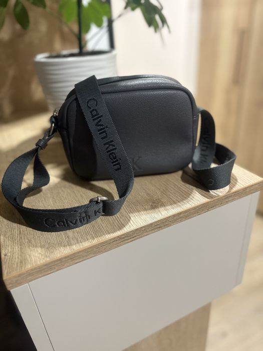 Сумка/кросбоді Calvin Klein