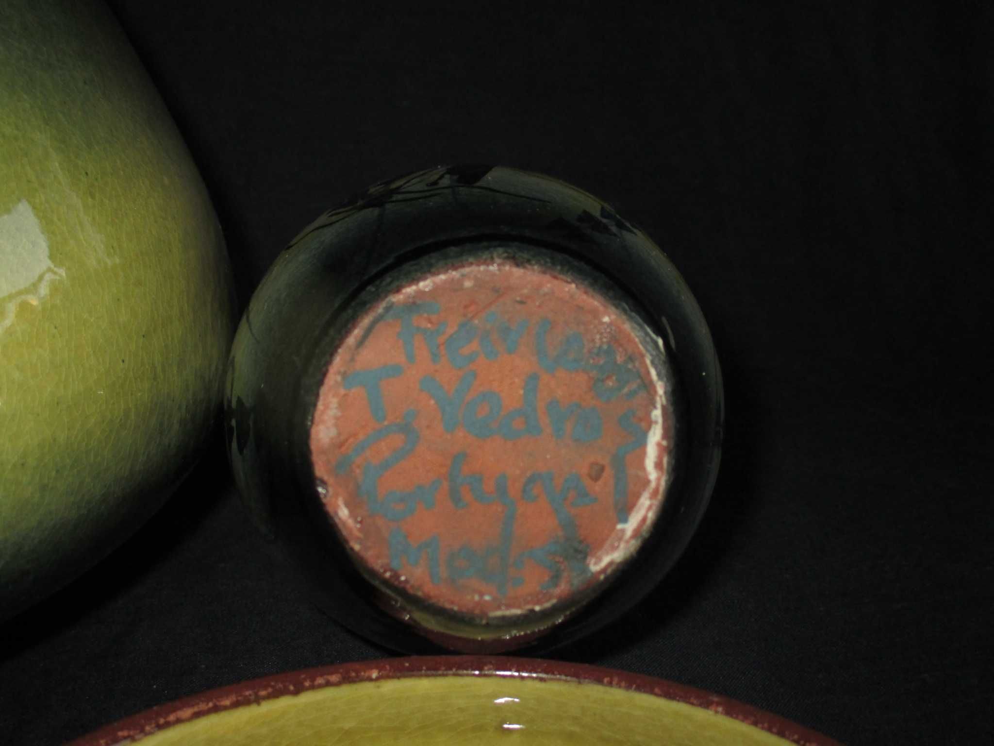 Pote e Jarra em Cerâmica Pintada Artesanato Freiria Numerado