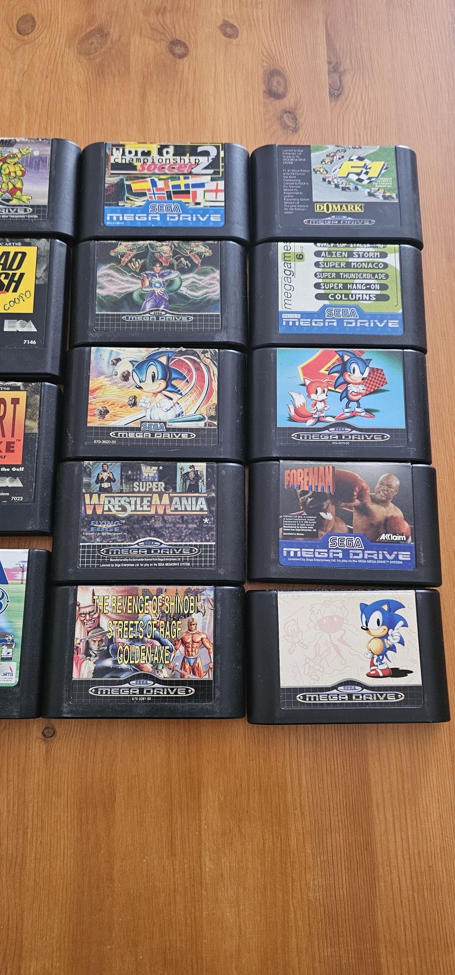 Vários cartuchos Sega Mega Drive, Game Gear, Atari