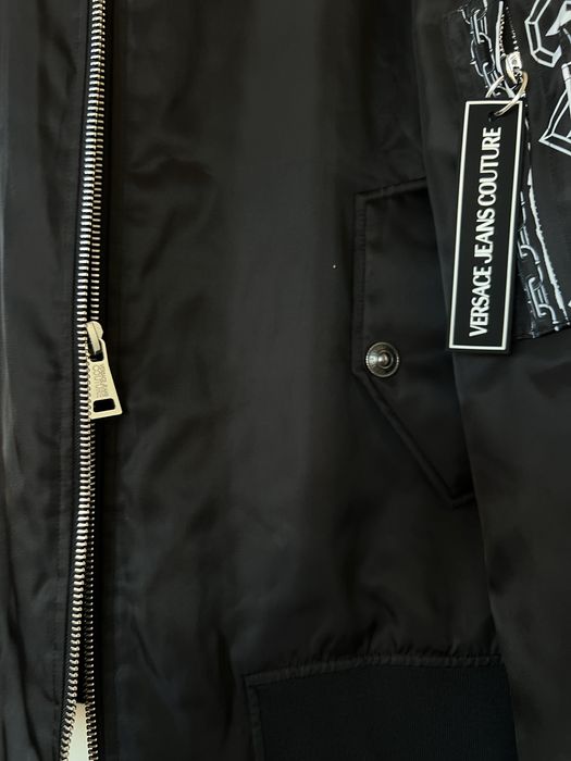 Продам чоловічу куртку бомбер Versace 52 р Оригінал L-XL