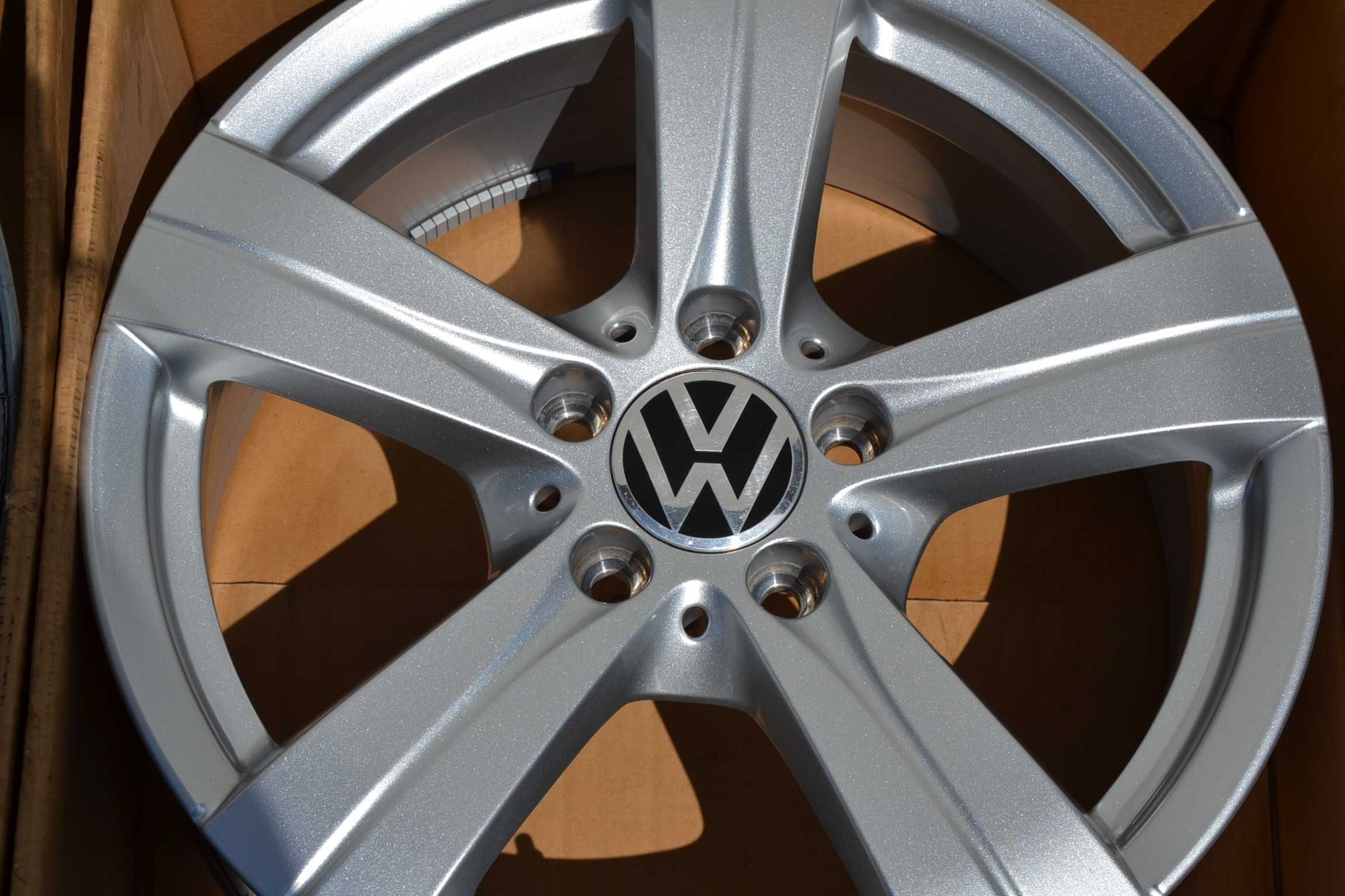Felgi 17" VW Passat B6 B7 B8 Tornado Golf V VI VII Touran  Jak Nowe