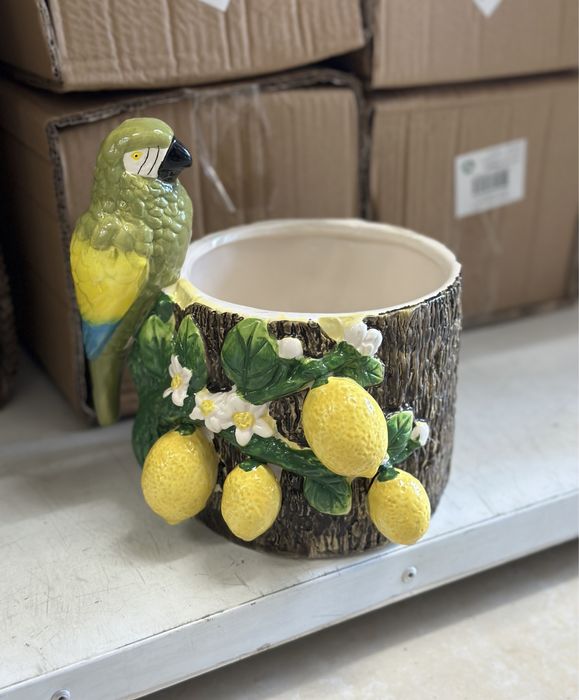 Vaso cerâmica com Papagaio e limões estilo Bordalo Pinheiro